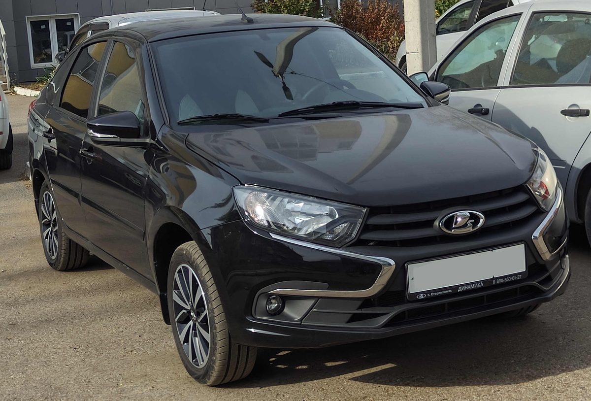 Lada Granta седан — самая массовая бюджетная модель АвтоВАЗа, основной получатель льготных автокредитов