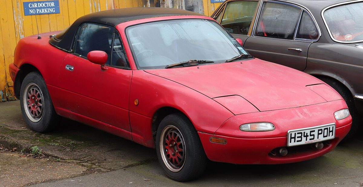 Mazda MX-5 первого поколения (NA), 1990